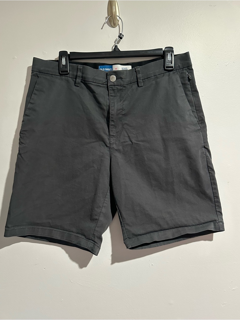 Old Navy Men's Charcoal Flat Front Shorts
